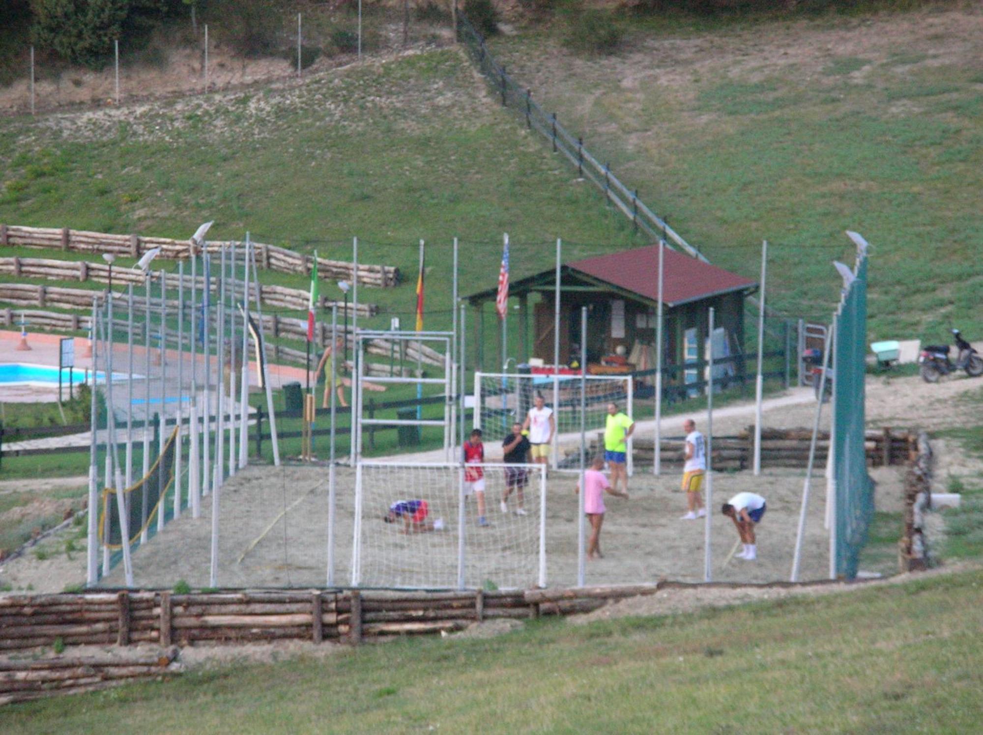 Agriturismo Orsaiola Urbania Kültér fotó